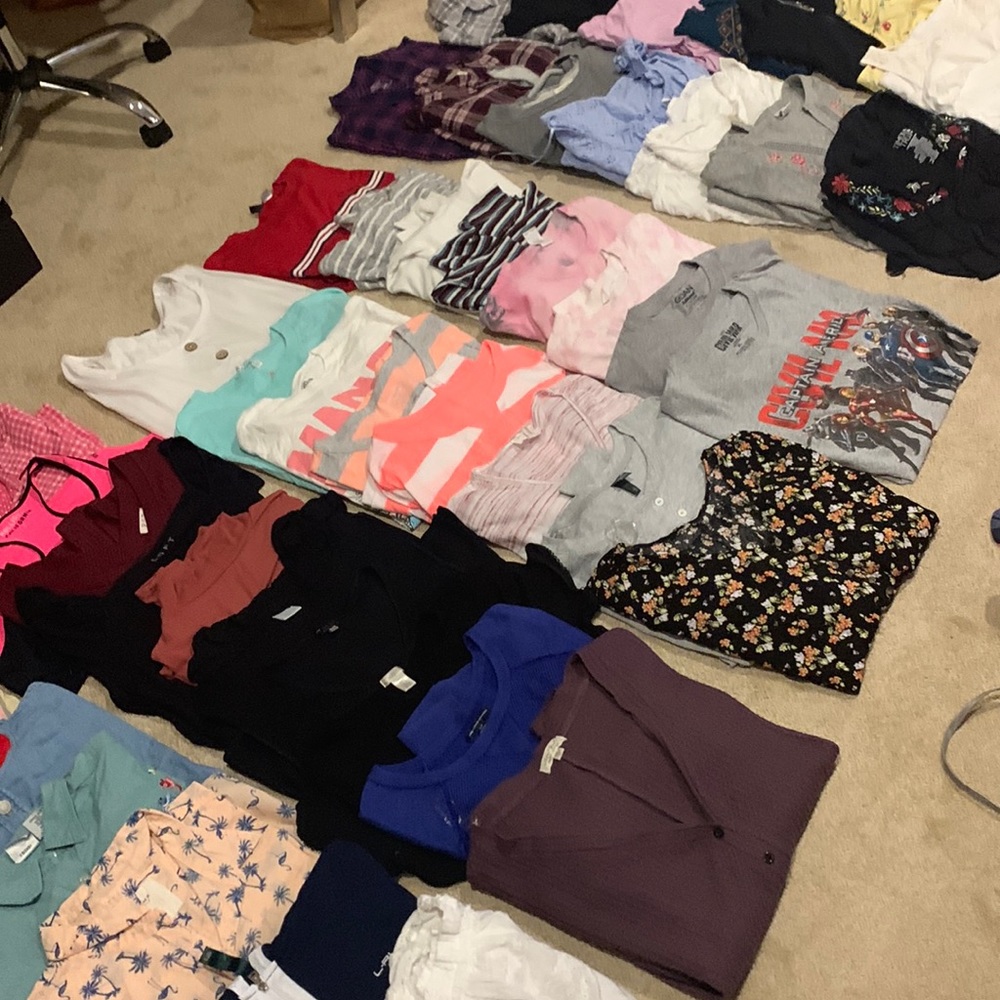 Bundle of 50 tops